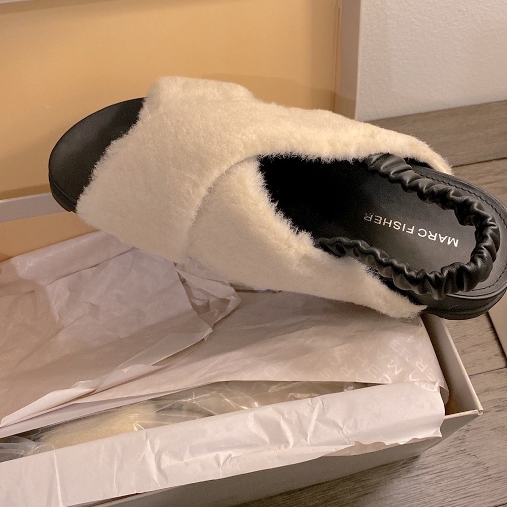 NIB [Marc Fisher] Javin 2 Slingback Faux Fur Sandals White/Black Women’s 8 or 9 - Picture 6 of 8